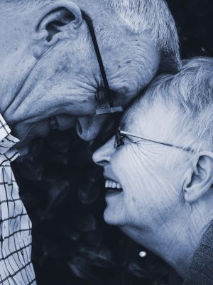 älteres glückliches Ehepaar